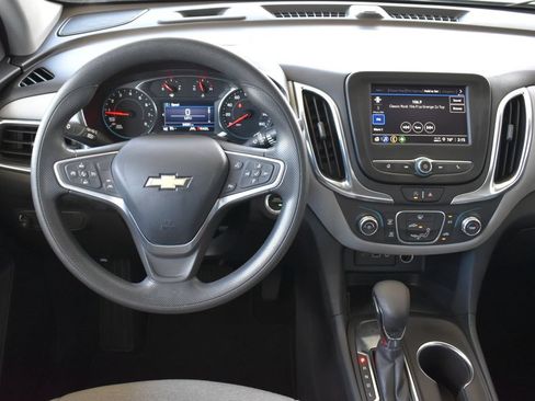 Used 2022 Chevrolet Equinox LT FWD image 3