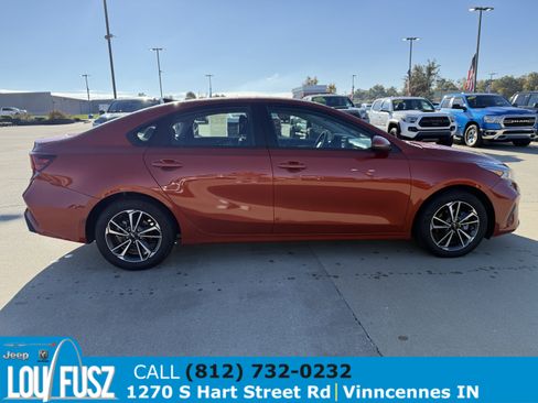 Used 2023 Kia Forte LXS w/ LXS Technology Package image 9