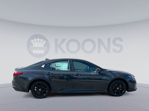 New 2026 Toyota Camry SE image 8