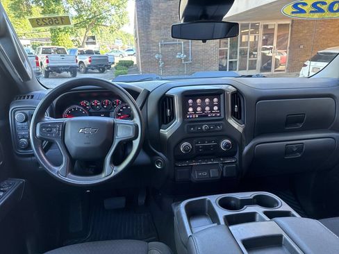 Used 2022 Chevrolet Silverado 1500 Custom Trail Boss AWD/4WD image 20