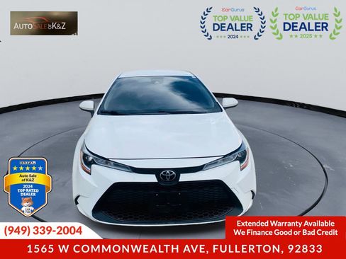 Used 2020 Toyota Corolla LE image 2