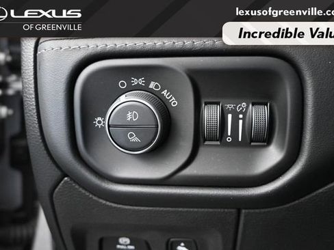 Used 2020 RAM 1500 Limited w/ Body Color Bumper Group AWD/4WD image 11