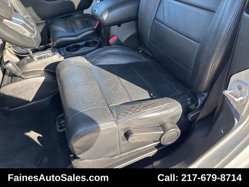 Used 2012 Jeep Wrangler Sahara w/ Dual Top Group image 47