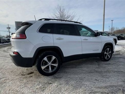 Used 2022 Jeep Cherokee Limited image 8