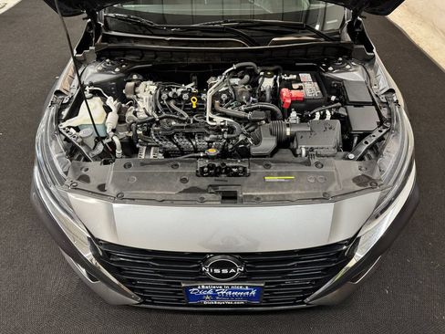 Used 2024 Nissan Altima 2.5 S FWD image 10