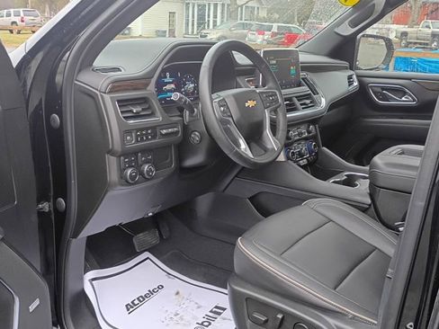 Used 2023 Chevrolet Tahoe Premier w/ Premium Package 2 AWD/4WD image 15