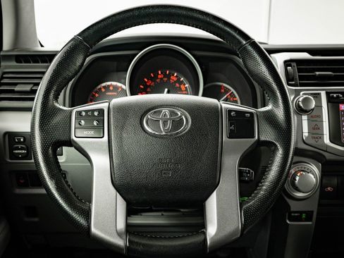 Used 2013 Toyota 4Runner SR5 image 4