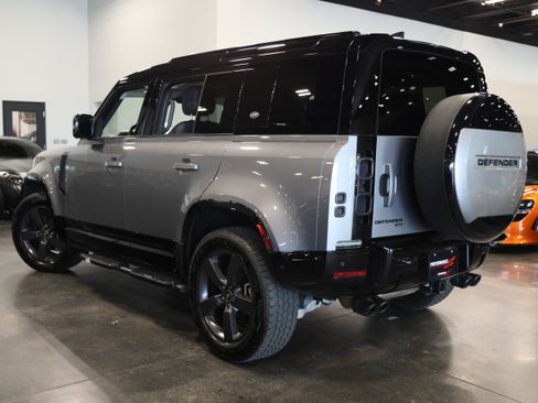 Used 2023 Land Rover Defender 110 X-Dynamic SE AWD/4WD image 4