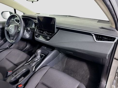 Used 2024 Toyota Corolla LE image 27