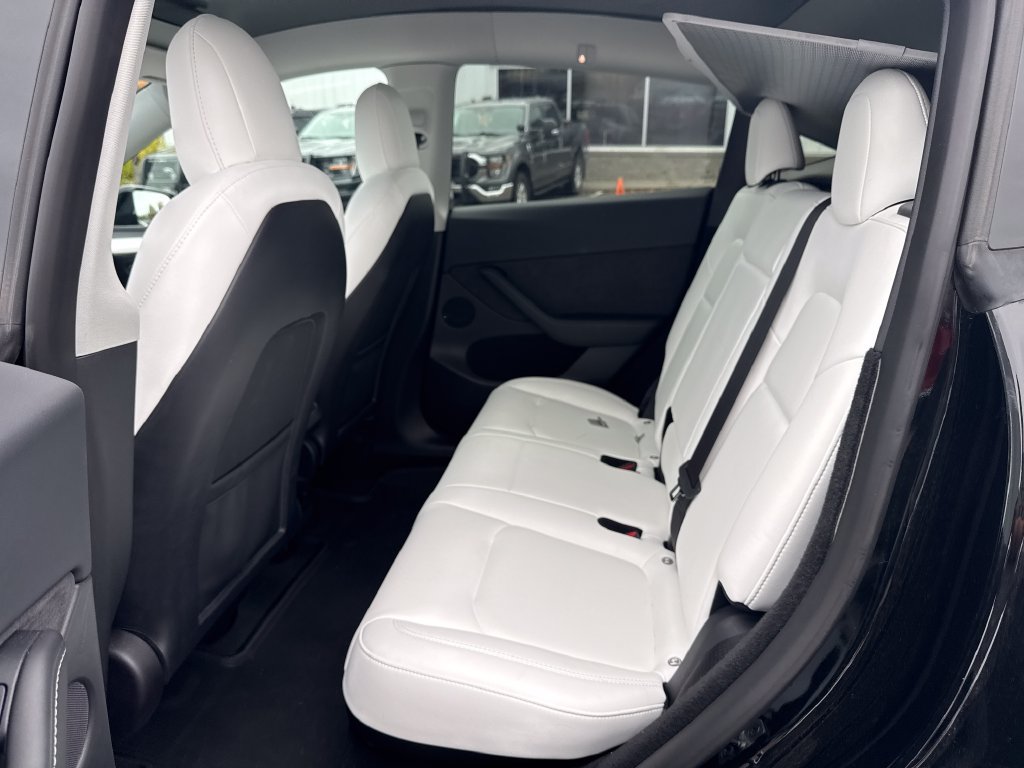Used 2023 Tesla Model Y Long Range AWD/4WD image 8