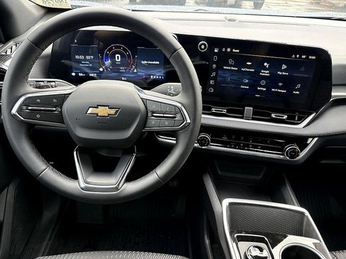 New 2026 Chevrolet Equinox LT image 12