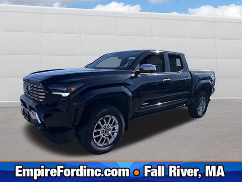 Used 2024 Toyota Tacoma Limited w/ Limited Package (LT) image 1