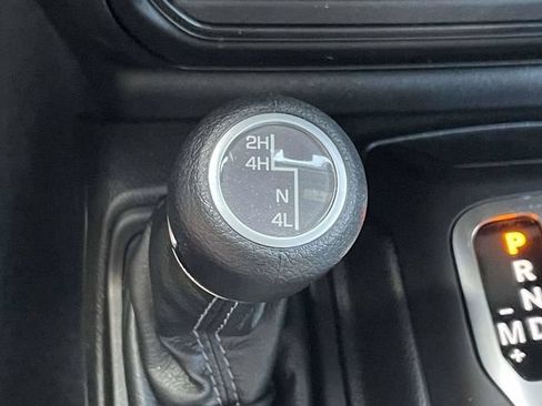 Used 2026 Jeep Wrangler Sport AWD/4WD image 13