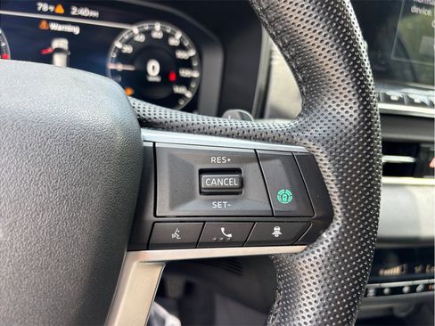 Used 2023 Mitsubishi Outlander SE Black Edition FWD image 27