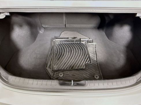 Certified 2023 Hyundai Elantra Limited image 31