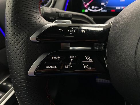 Certified 2025 Mercedes-Benz GLB 250 4MATIC image 16