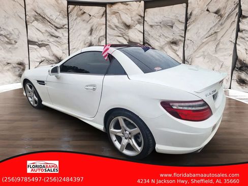 Used 2014 Mercedes-Benz SLK 250 w/ Sport Package image 5