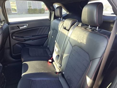 Used 2022 Ford Edge ST-Line w/ Class II Trailer Tow Package image 23