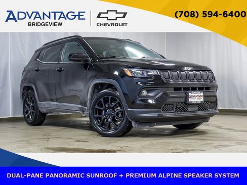 Used 2022 Jeep Compass Altitude w/ Sun and Sound Group image 1