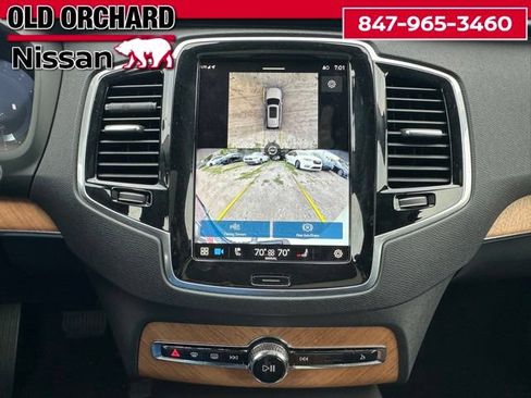 Used 2025 Volvo XC90 B6 Ultra AWD/4WD image 16