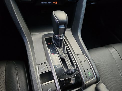 Used 2018 Honda Civic EX-L image 16
