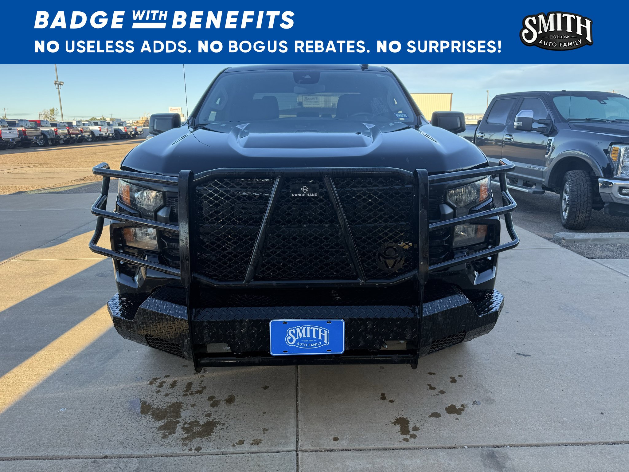 Used 2022 Chevrolet Silverado 1500 Custom AWD/4WD image 1