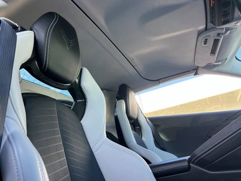 Used 2023 Chevrolet Corvette Stingray Premium Conv w/ Z51 Performance Package image 16