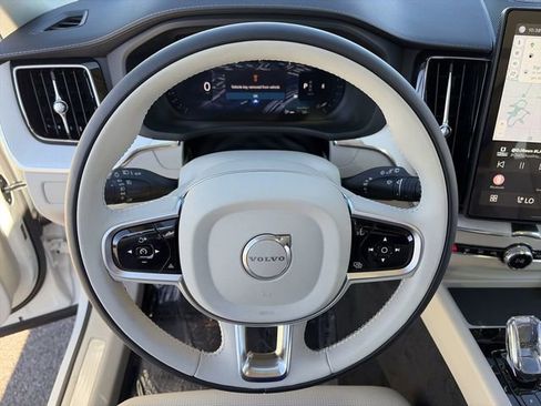 New 2026 Volvo XC60 B5 Ultra image 21