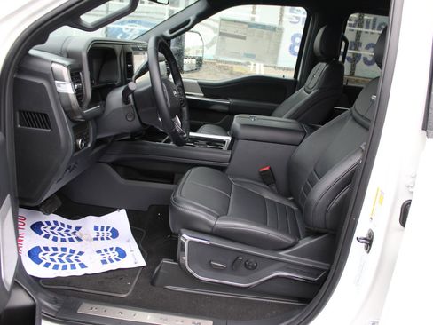 New 2026 Ford F250 Platinum image 21