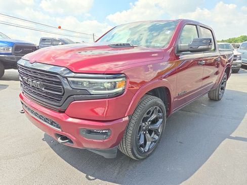 Used 2024 RAM 1500 Limited AWD/4WD image 2