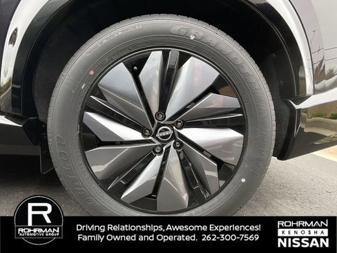 New 2023 Nissan Ariya FWD image 6