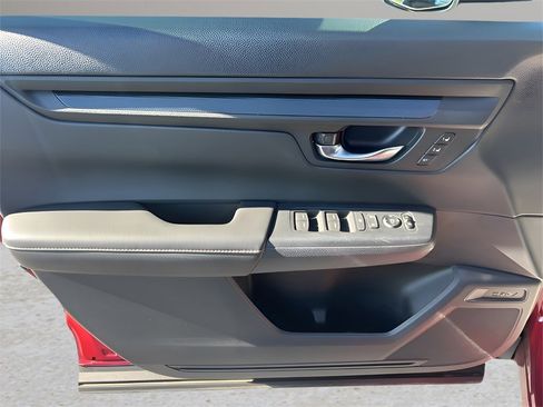 Used 2025 Honda CR-V Sport-L image 4