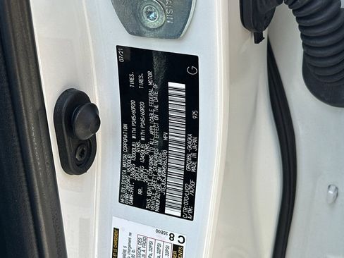 Used 2021 Toyota 4Runner Nightshade AWD/4WD image 30