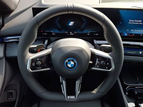 New 2026 BMW i5 eDrive40 w/ M Sport Package AWD/4WD image 19