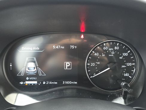 Used 2024 Nissan Kicks SV image 15