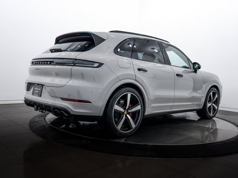 New 2026 Porsche Cayenne S AWD/4WD image 7