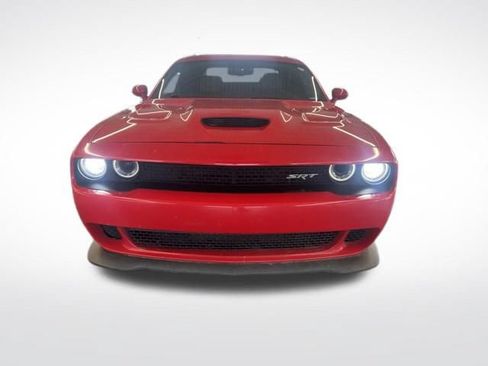 Used 2016 Dodge Challenger SRT Hellcat RWD image 3