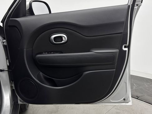 Used 2017 Kia Soul FWD image 29