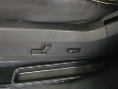 Used 2017 Dodge Grand Caravan SXT w/ Driver Convenience Group FWD image 21