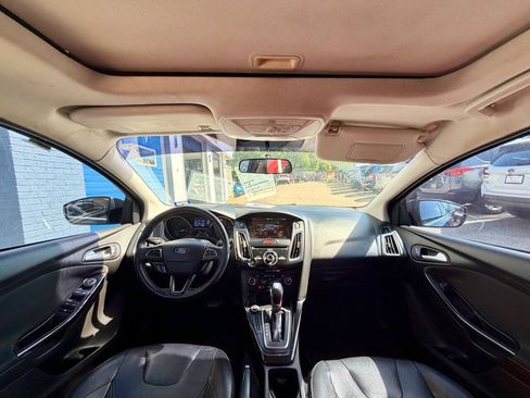 Used 2015 Ford Focus Titanium FWD image 21