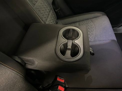 Used 2023 Chevrolet Equinox LT image 41