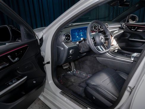 Certified 2025 Mercedes-Benz C 300 Sedan image 10