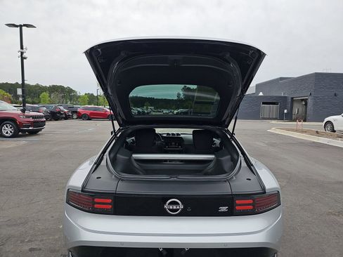 Used 2024 Nissan Z Sport w/ Floor Mat Package image 12