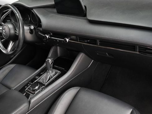Used 2019 MAZDA MAZDA3 Sedan w/ Select Package FWD image 5