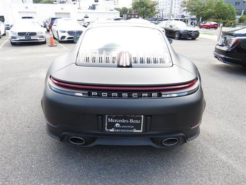 Used 2025 Porsche 911 Carrera RWD image 3