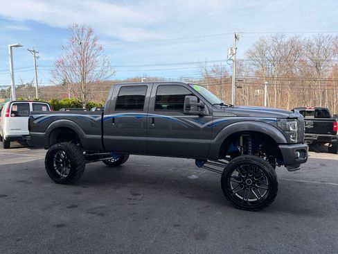 Used 2013 Ford F250 Lariat w/ Lariat Ultimate Pkg image 5