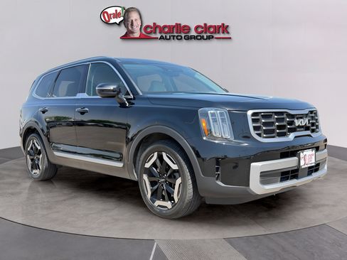 Used 2023 Kia Telluride S w/ S Sunroof Package FWD image 7