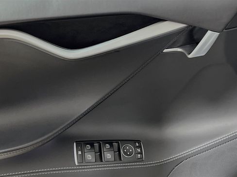 Used 2019 Tesla Model S Performance image 17
