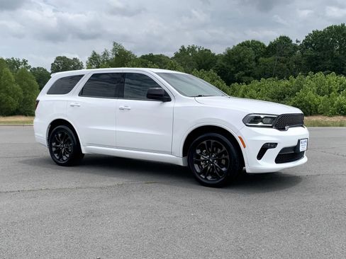 Used 2022 Dodge Durango SXT w/ Blacktop Package RWD image 1