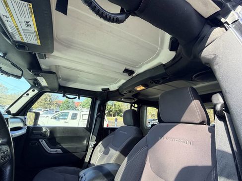 Used 2013 Jeep Wrangler Unlimited Rubicon w/ Dual Top Group image 13